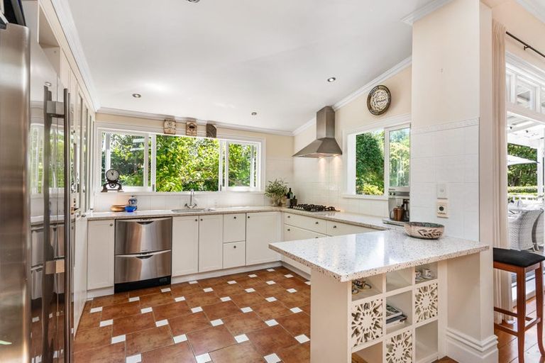 Photo of property in 31 Shoal Bay Road, Devonport, Auckland, 0624