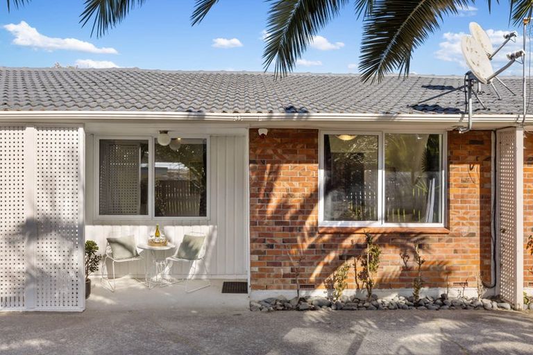 Photo of property in 29c Mark Road, Mount Albert, Auckland, 1025