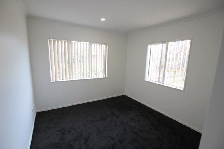 Photo of property in 51 Senator Drive, Manurewa, Auckland, 2105