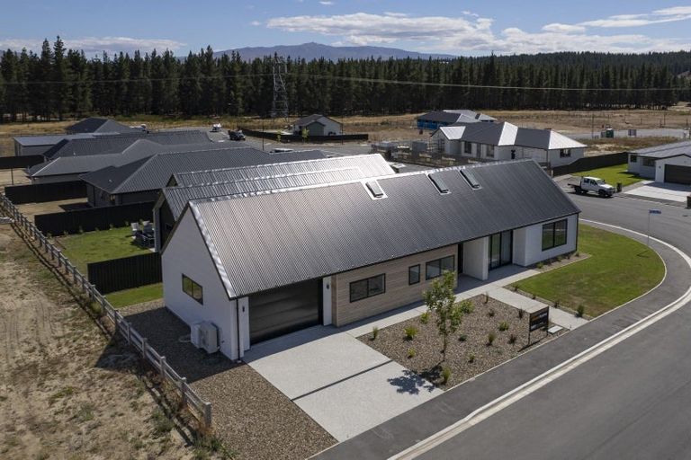 Photo of property in 38 Henderson Drive, Alexandra, 9320