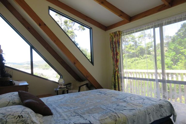 Photo of property in 24 Ohawini Road, Oakura, Hikurangi, 0184