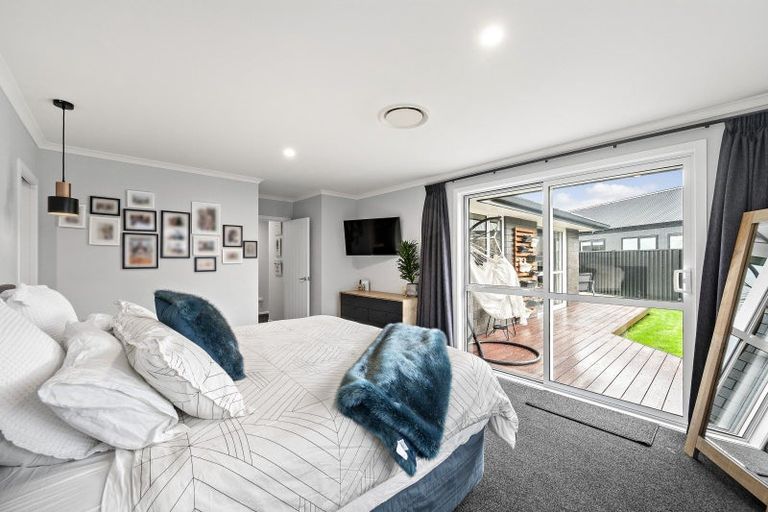 Photo of property in 38 Buddle Road, Wallaceville, Upper Hutt, 5018