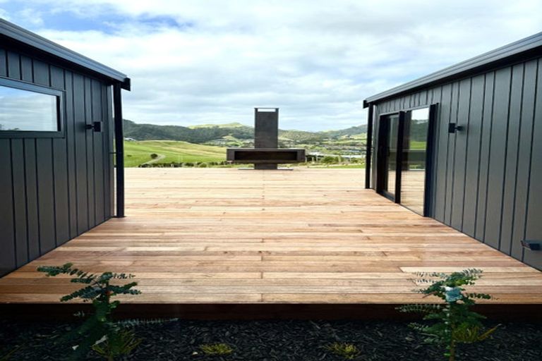 Photo of property in 582 Barrier View Road, Mangawhai, 0573