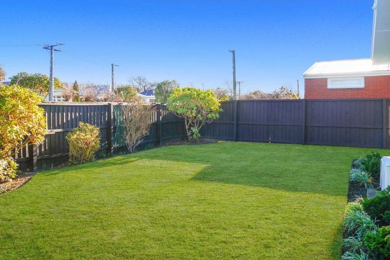 Photo of property in 2/4 Lansbury Avenue, Strowan, Christchurch, 8052