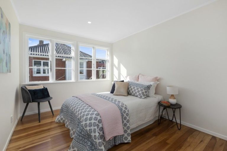 Photo of property in 68 Molesworth Street, Taita, Lower Hutt, 5011