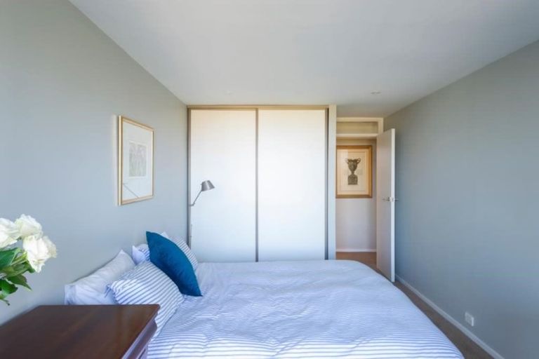 Photo of property in 26 Aotearoa Terrace, Murrays Bay, Auckland, 0630