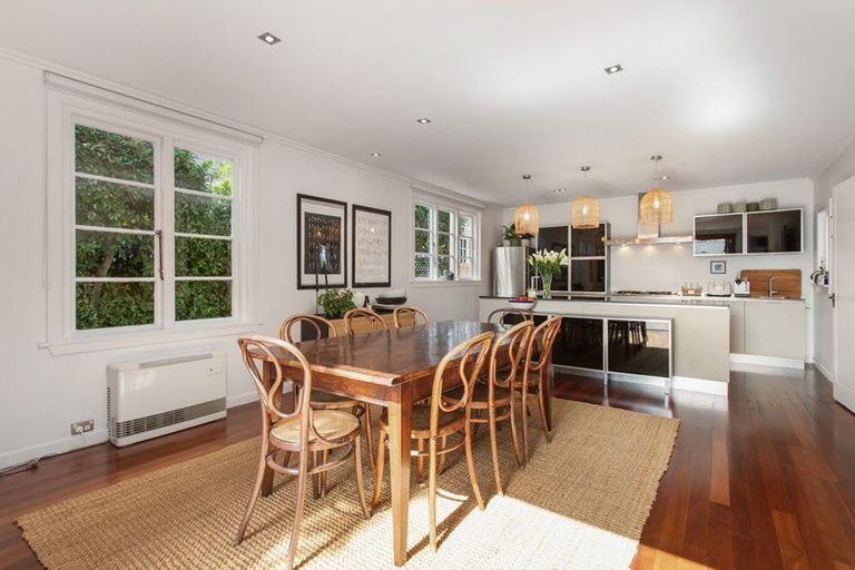 Photo of property in 90 Murray Place, St Albans, Christchurch, 8014