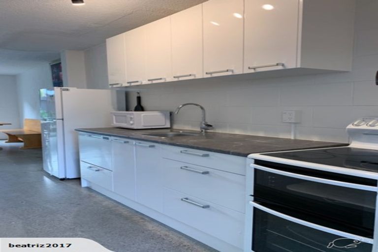 Photo of property in 2/6 Opoia Drive, Hamilton East, Hamilton, 3216