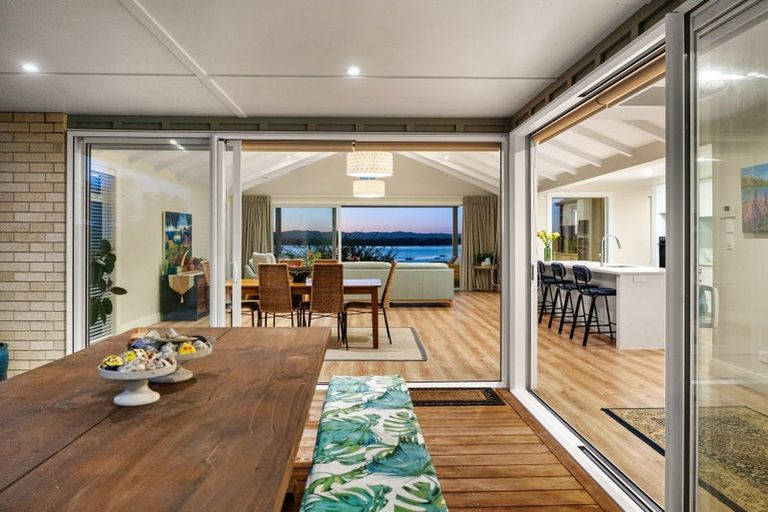 Photo of property in 37 Coppelia Avenue, Omokoroa, 3114