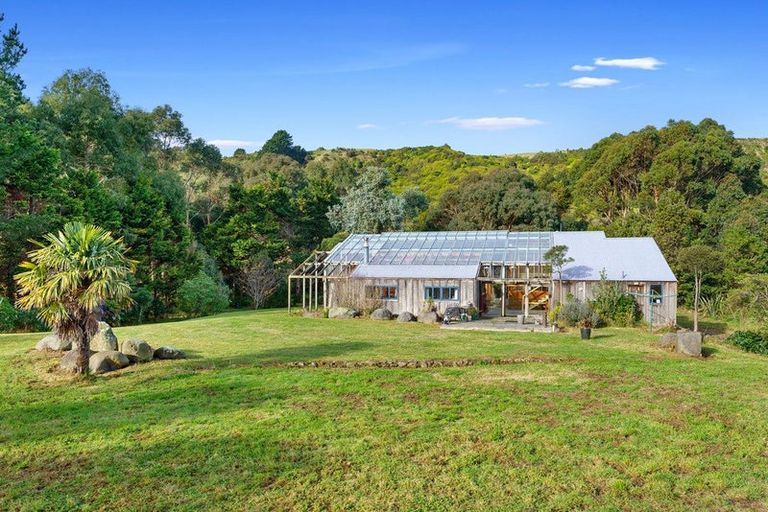 Photo of property in Stringer House, 224 Main Road South, Raumati South, Paraparaumu, 5032