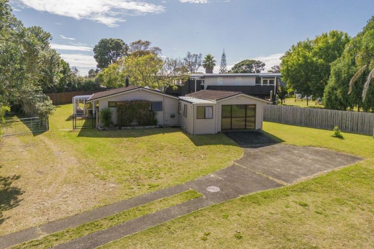 Photo of property in 13 Coronation Row, Pauanui, Hikuai, 3579