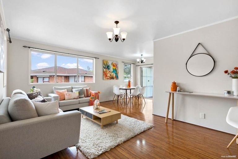 Photo of property in 9 Tangelo Place, Bucklands Beach, Auckland, 2012