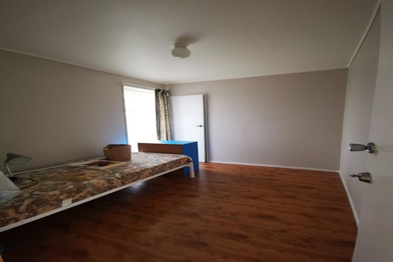 Photo of property in 3/14 Cezanne Place, New Lynn, Auckland, 0600