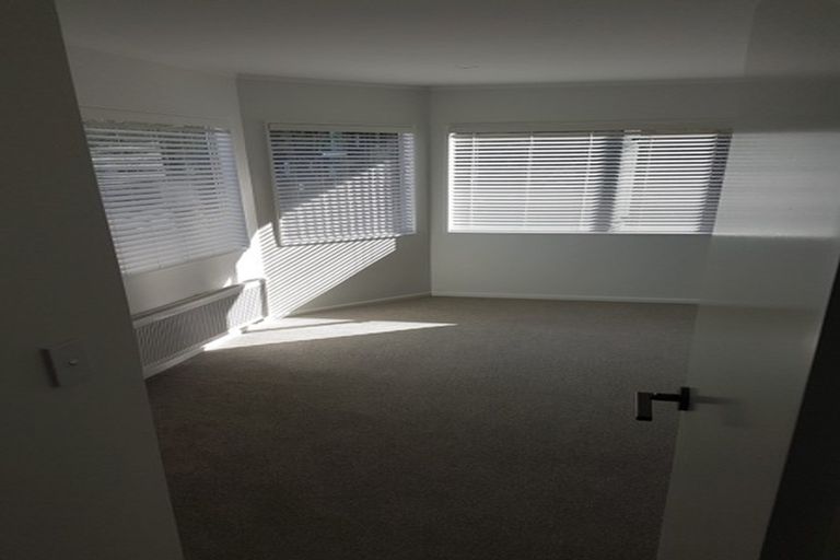 Photo of property in 87 Grant Road, Thorndon, Wellington, 6011