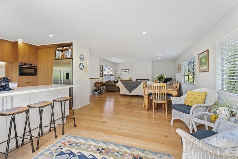 Photo of property in 1/16 Channel View Road, Campbells Bay, Auckland, 0630