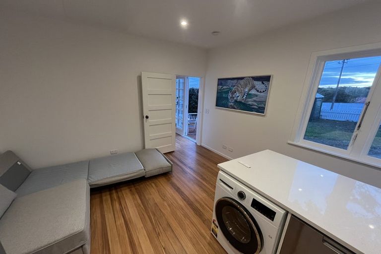 Photo of property in 37 Church Street, Northcote Point, Auckland, 0627