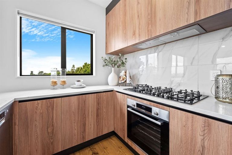 Photo of property in 185a Browns Bay Road, Browns Bay, Auckland, 0630