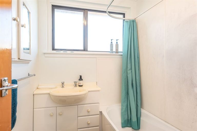 Photo of property in 17 Clydesdale Street, Woolston, Christchurch, 8062