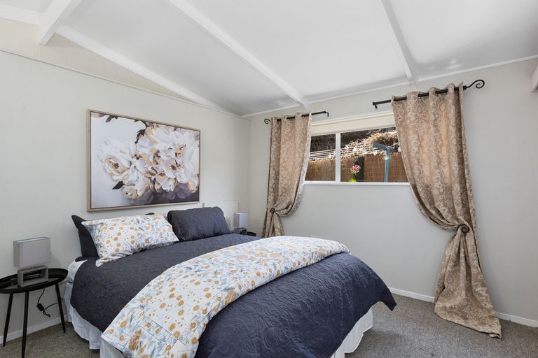 Photo of property in 2 Challis Street, Vauxhall, Dunedin, 9013