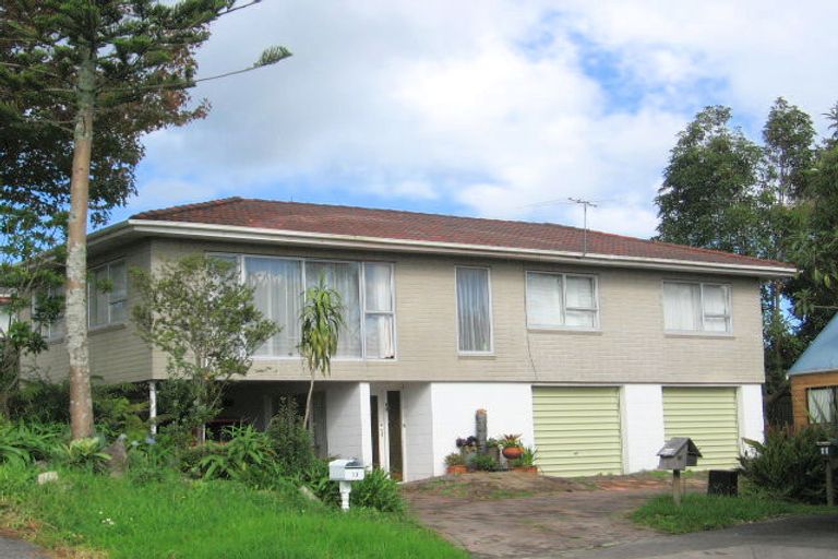 Photo of property in 13 Seabar Place, Glen Eden, Auckland, 0602