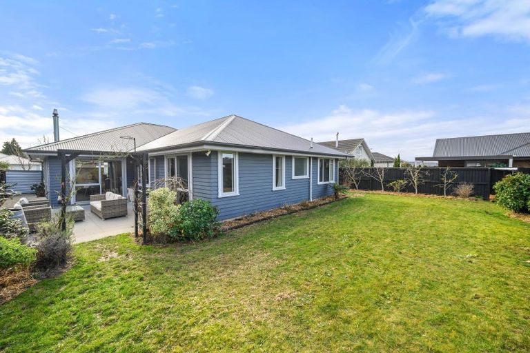 Photo of property in 4 Franklin Drive, Rangiora, 7400