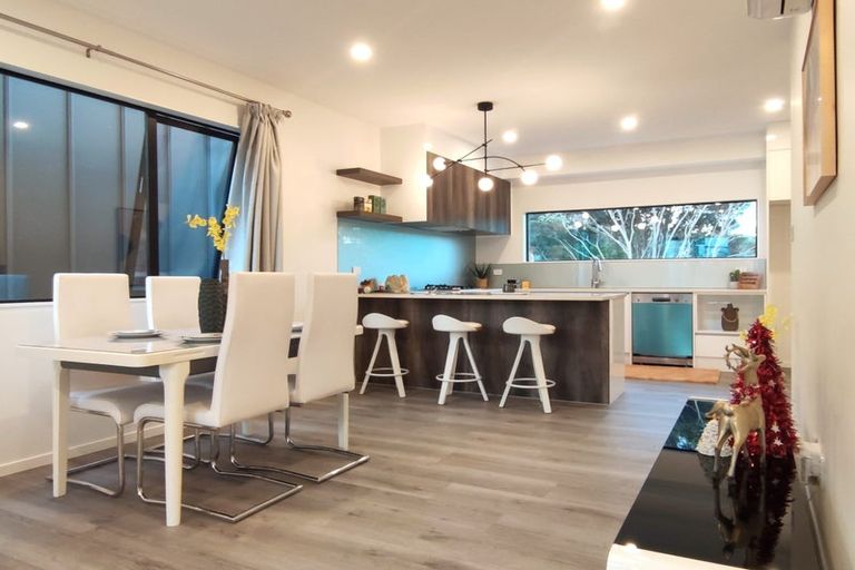 Photo of property in 10 Waka Street, Albany Heights, Auckland, 0632