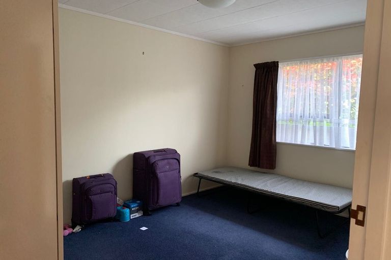 Photo of property in 75 Omapere Street, Whitby, Porirua, 5024