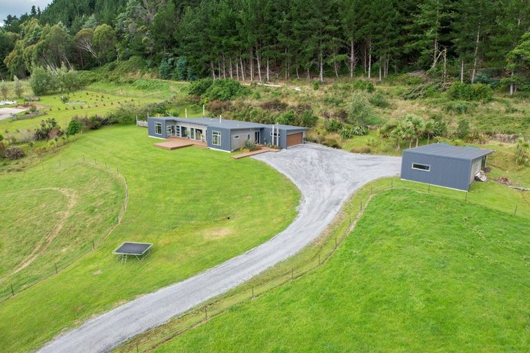 Photo of property in 1/29 Eastern Rise, Manakau, 5573