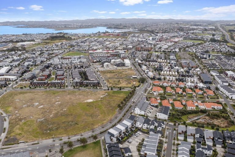 Photo of property in 24 Alexander Willis Crescent, Hobsonville, Auckland, 0616