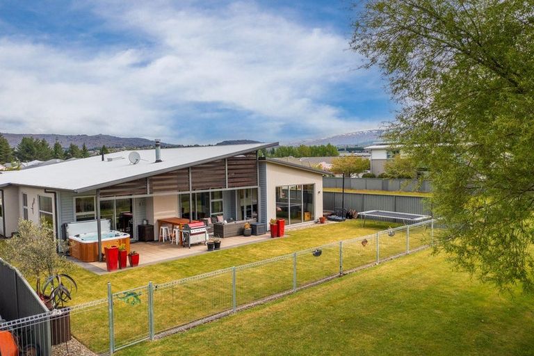 Photo of property in 42 Briar Crescent, Alexandra, 9320