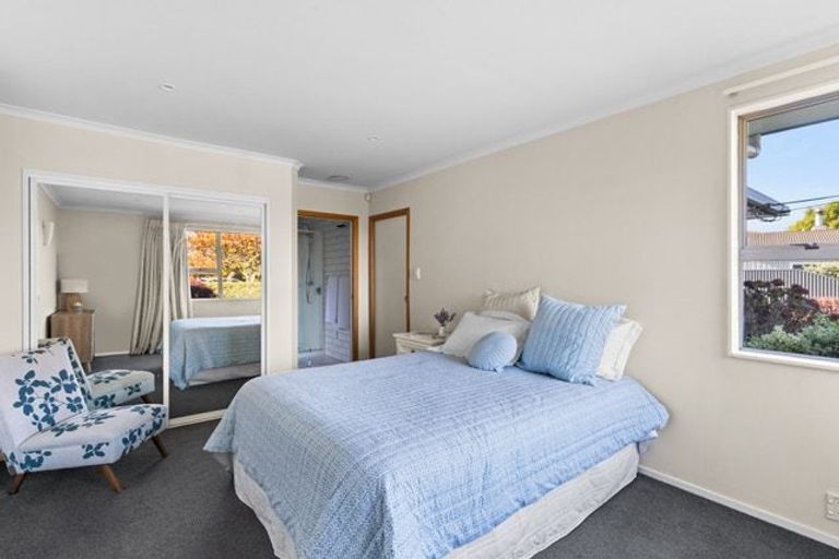 Photo of property in 64 Te Aute Road, Havelock North, 4130