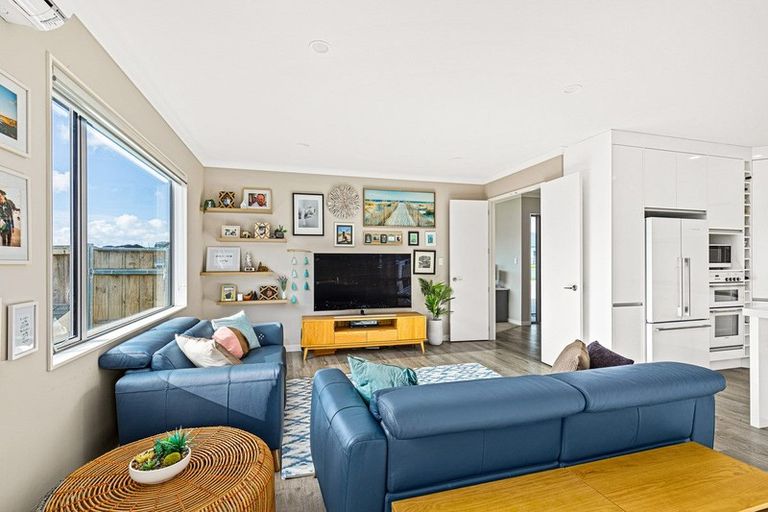 Photo of property in 95 Harris Drive, Silverdale, 0932