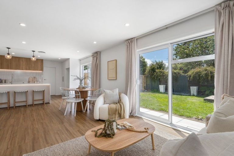 Photo of property in 2/726 Main North Road, Belfast, Christchurch, 8051