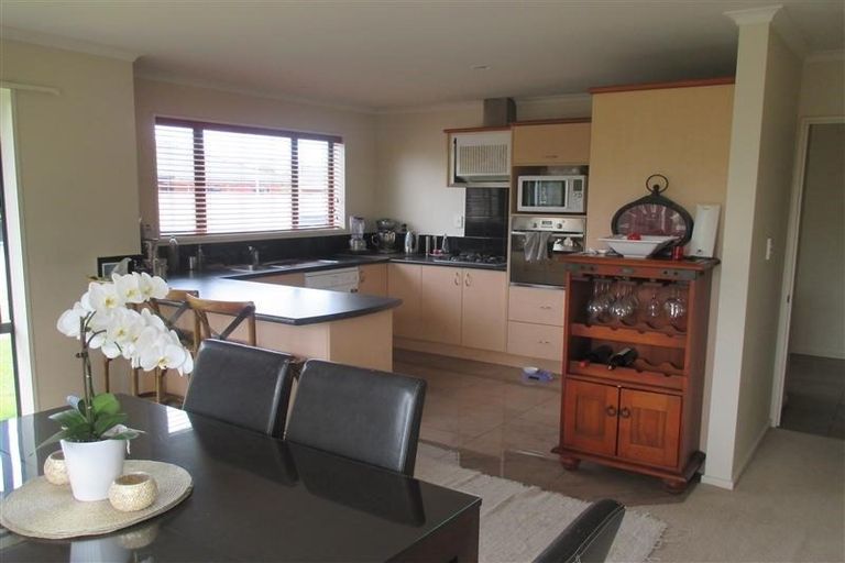 Photo of property in 5 Marsack Crescent, Halswell, Christchurch, 8025