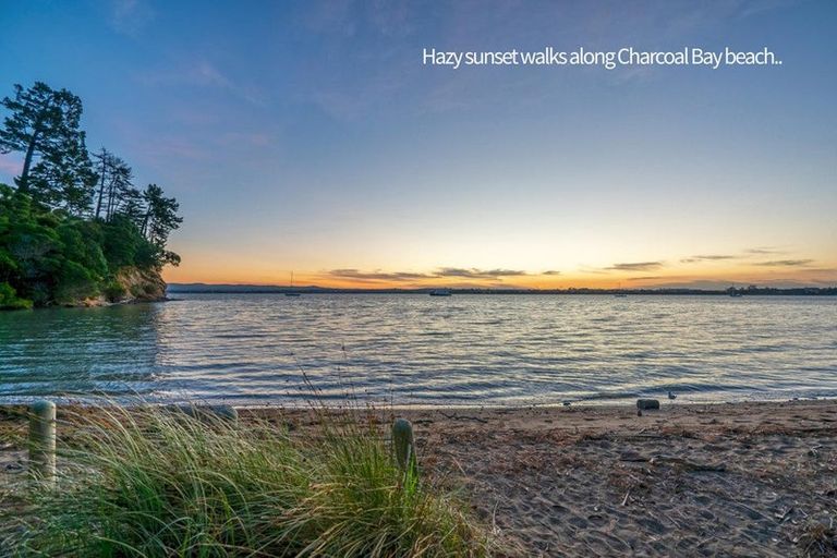 Photo of property in 32 Rosecamp Road, Beach Haven, Auckland, 0626