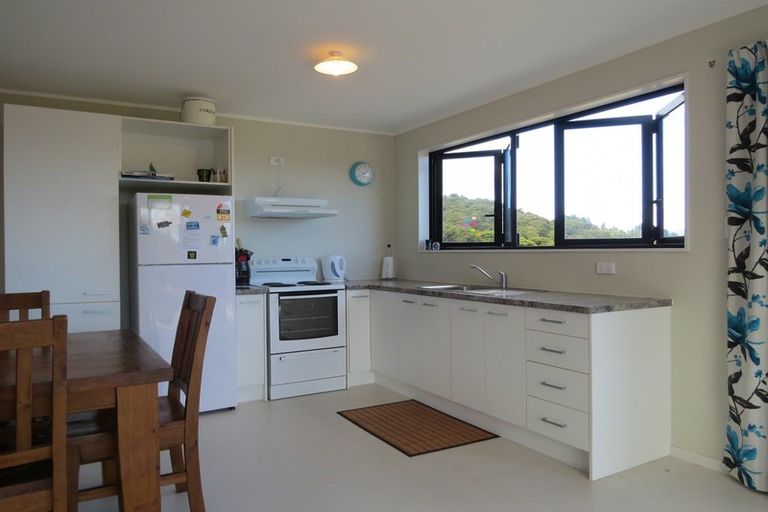 Photo of property in 209 Bellville Drive, Coromandel, 3506