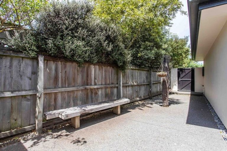 Photo of property in 56 Blue Gum Place, New Brighton, Christchurch, 8083