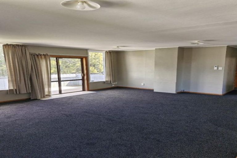 Photo of property in 19 Cook Street, Marfell, New Plymouth, 4310