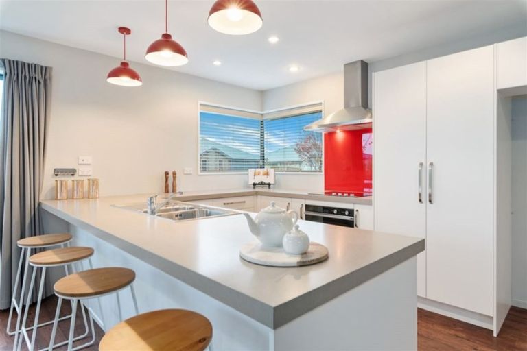 Photo of property in 5 Bradwell Crescent, Halswell, Christchurch, 8025