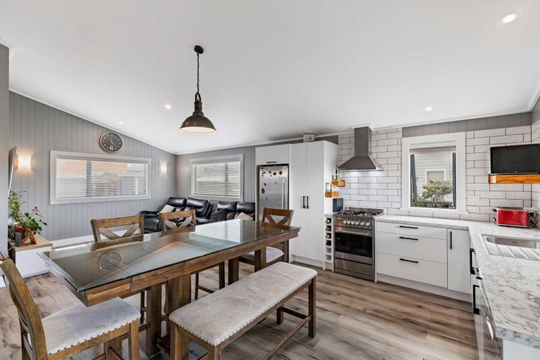 Photo of property in 126 The Fairway, Matarangi, Whitianga, 3592