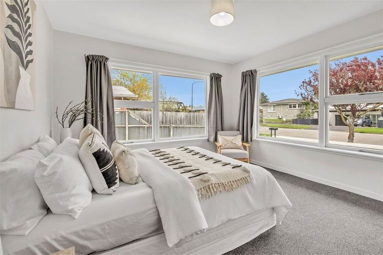 Photo of property in 1/84 Roberta Drive, Somerfield, Christchurch, 8024