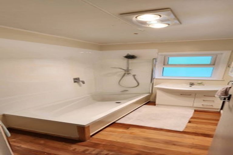 Photo of property in 23 Holmes Grove, Naenae, Lower Hutt, 5011