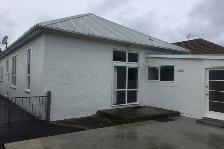 Photo of property in 55 Hills Road, Edgeware, Christchurch, 8013