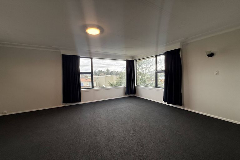 Photo of property in 2a Brooklyn Street, Green Island, Dunedin, 9018