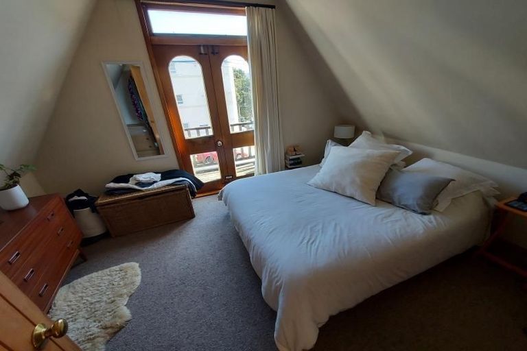 Photo of property in 3 Austin Street, Mount Victoria, Wellington, 6011