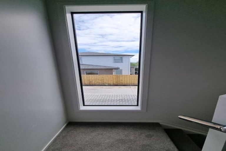 Photo of property in 64e Buscomb Avenue, Henderson, Auckland, 0610