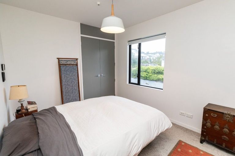Photo of property in 76 Brougham Street, Mount Victoria, Wellington, 6011