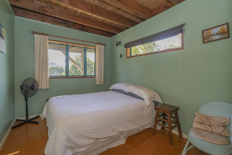 Photo of property in 35 Whiritoa Beach Road, Whiritoa, Whangamata, 3691