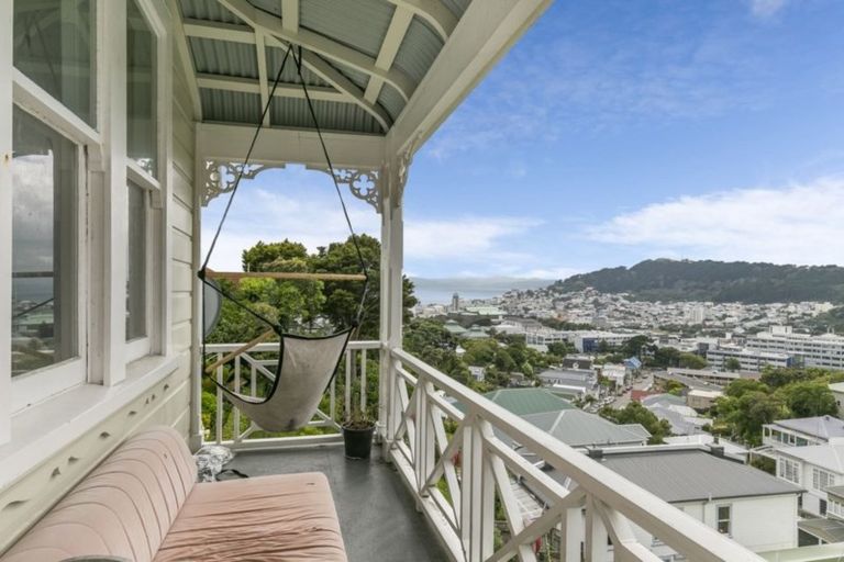 Photo of property in 88 Rolleston Street, Mount Cook, Wellington, 6021