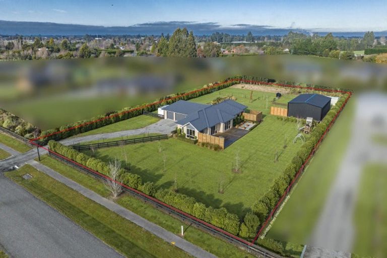 Photo of property in 25 Landsborough Drive, Darfield, 7571